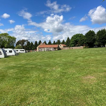 Hotel Bank Top Camping-North York Moors With Pitches For Caravans, Camper Vans And Tents Pickering Exterior foto