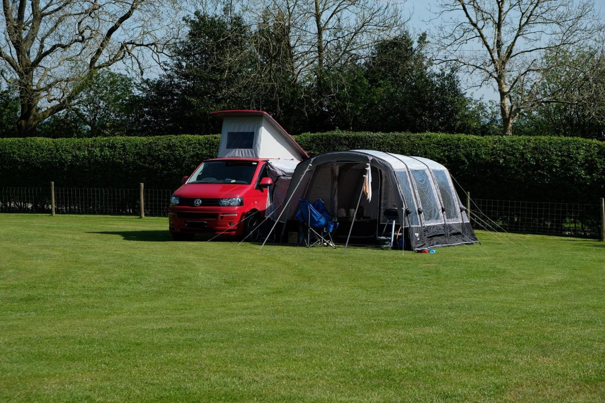 Hotel Bank Top Camping-North York Moors With Pitches For Caravans, Camper Vans And Tents Pickering Exterior foto