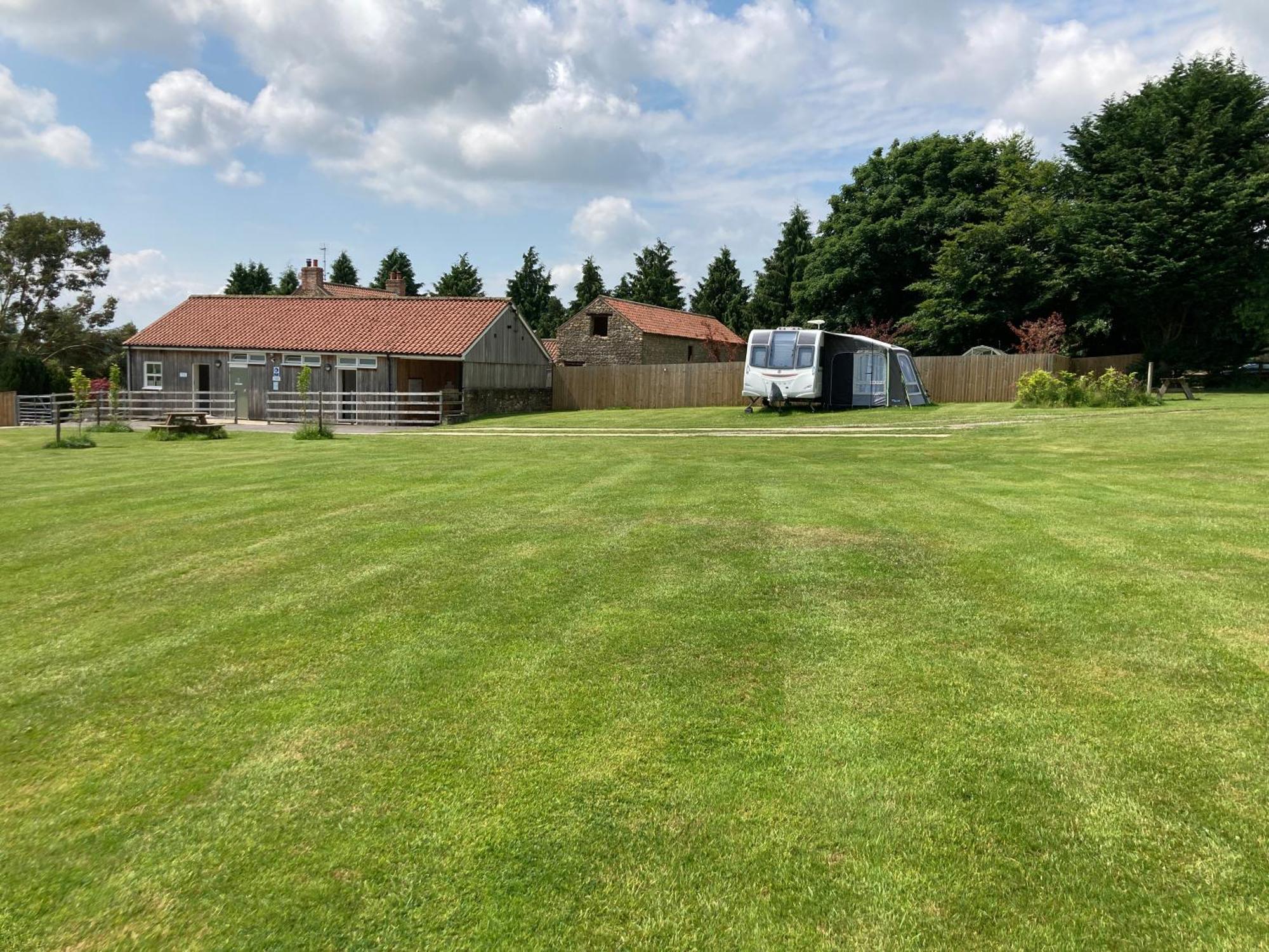 Hotel Bank Top Camping-North York Moors With Pitches For Caravans, Camper Vans And Tents Pickering Habitación foto